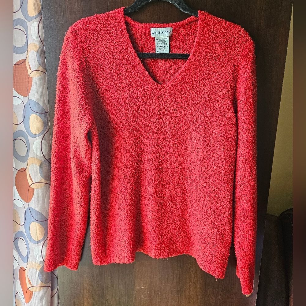 White Stag Vibrant Red Textured V-Neck Sweater Size Medium